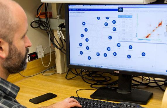 Analyzing data on a computer using bioinformatics software